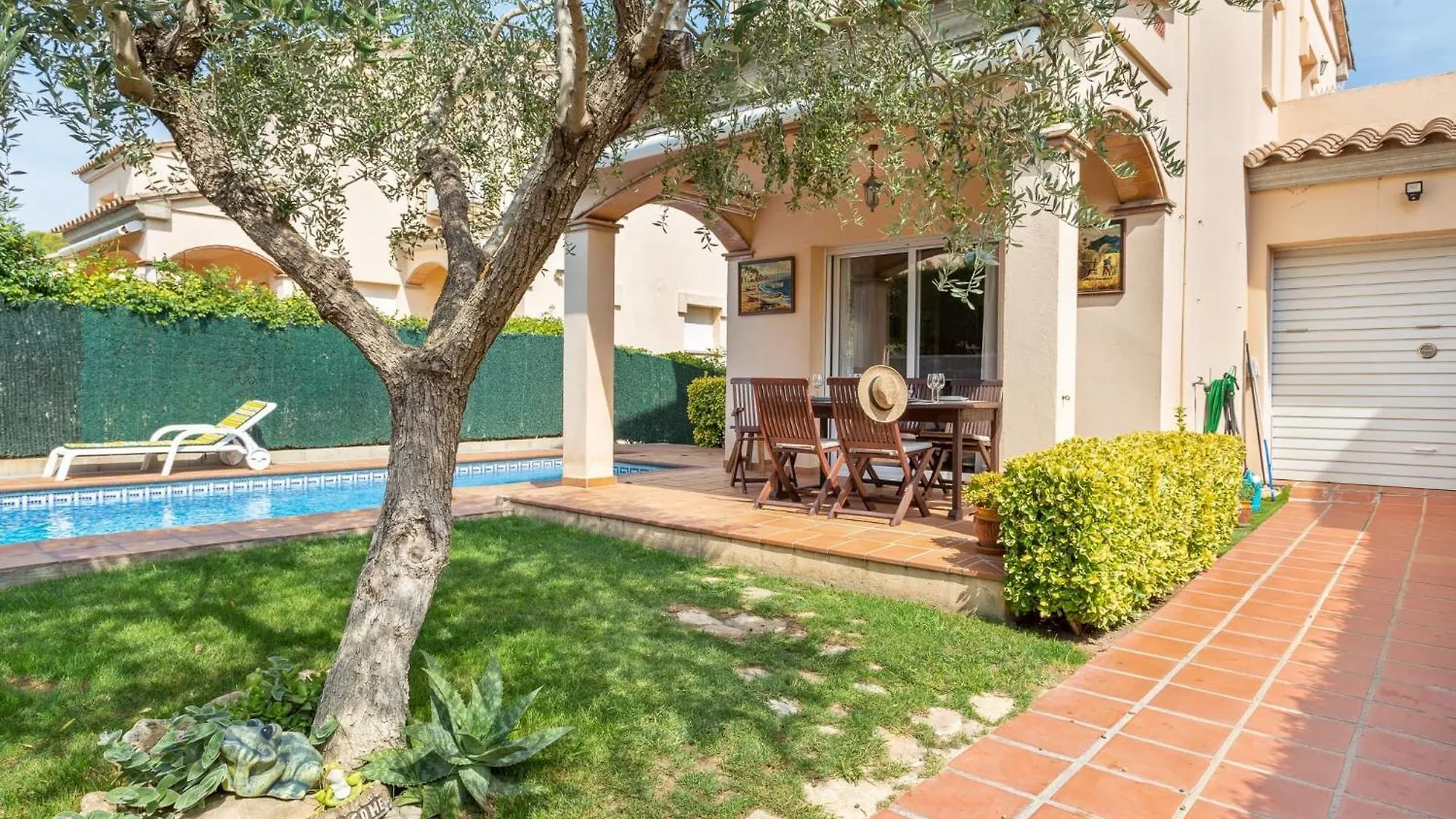 Casa Hermosa L' Escala 0*,  スペイン